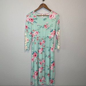 Pink Blush |‎ Teal & Pink Floral Dress